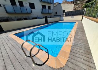 Apartament  Carrer nicolás salmerón. Https://emporhabitat.com/ventas-pisos---apartamentos-llansa/1-76