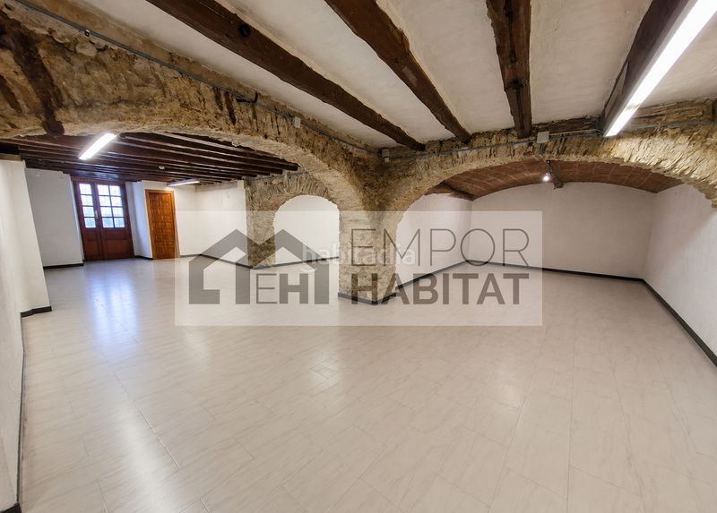 Foto 4f03b054-8b82-49e0-b9a0-96ca92236bf0. Casa adossada amb xemeneia calefacció a La Vila Llançà