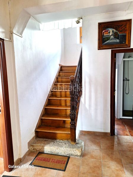 Foto 123568a7-a8f6-4271-ac2b-2eb7a63fe1a2. Casa a Barruelo de Santullán
