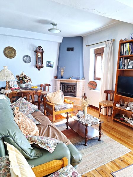 Foto c6191b9b-fb0d-4711-b65e-cf139c94feff. Casa a Barruelo de Santullán