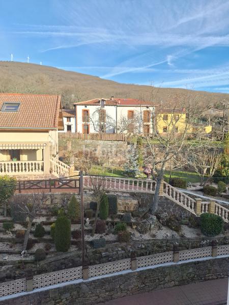 Foto af65e8f3-d3ec-4aa8-aa59-f52d0c0b18db. Appartamento con parcheggio in Barruelo de Santullán