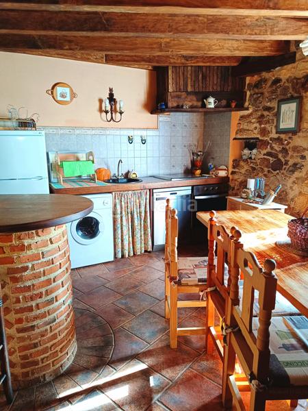 Foto 128e9b28-0f5b-429a-9070-ac5992f27cc2. Casa fantástica oportunidad de adquirir una vivienda como inversión funciona como casa rural o para el disfrute propio. situada a diez en Aguilar de Campoo