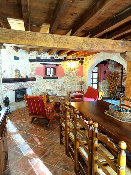Foto 178b2d48-2de7-4c7c-9c0a-d1e73e0c08fb. Casa fantástica oportunidad de adquirir una vivienda como inversión funciona como casa rural o para el disfrute propio. situada a diez en Aguilar de Campoo