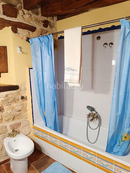 Foto 3227ff84-0bd1-427a-83ac-68b4ae28e158. Casa fantástica oportunidad de adquirir una vivienda como inversión funciona como casa rural o para el disfrute propio. situada a diez en Aguilar de Campoo