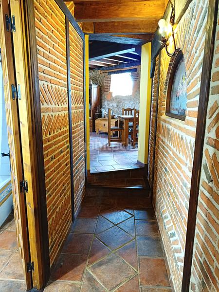 Foto 69e2bef9-107a-4f84-b065-8cf7257ad67e. Casa fantástica oportunidad de adquirir una vivienda como inversión funciona como casa rural o para el disfrute propio. situada a diez en Aguilar de Campoo