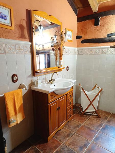 Foto 6acb45ac-0822-4c07-9f63-3941b38b540e. Casa fantástica oportunidad de adquirir una vivienda como inversión funciona como casa rural o para el disfrute propio. situada a diez en Aguilar de Campoo