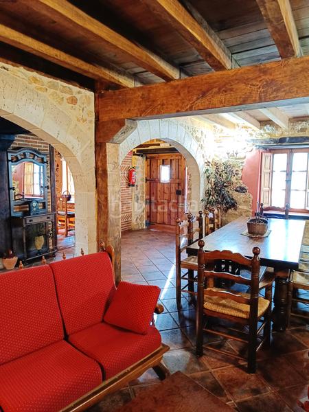 Foto 968d82fe-4abc-4abf-8c02-faa99465e885. Casa fantástica oportunidad de adquirir una vivienda como inversión funciona como casa rural o para el disfrute propio. situada a diez en Aguilar de Campoo