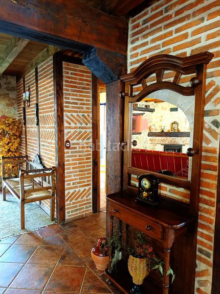 Foto 99a04fb4-9260-4a1a-8af4-4c9c62e92633. Casa fantástica oportunidad de adquirir una vivienda como inversión funciona como casa rural o para el disfrute propio. situada a diez en Aguilar de Campoo