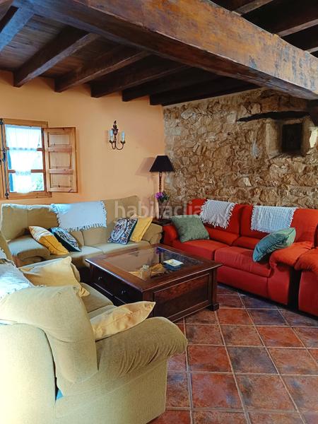 Foto a0727872-44b5-4536-a379-b99c3eaa7746. Casa fantástica oportunidad de adquirir una vivienda como inversión funciona como casa rural o para el disfrute propio. situada a diez en Aguilar de Campoo