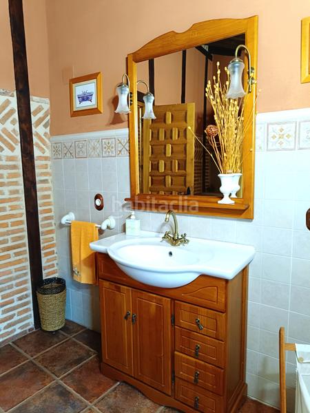 Foto ae9deb4e-4e1f-42f3-8160-9fab3c6a9902. Casa fantástica oportunidad de adquirir una vivienda como inversión funciona como casa rural o para el disfrute propio. situada a diez en Aguilar de Campoo