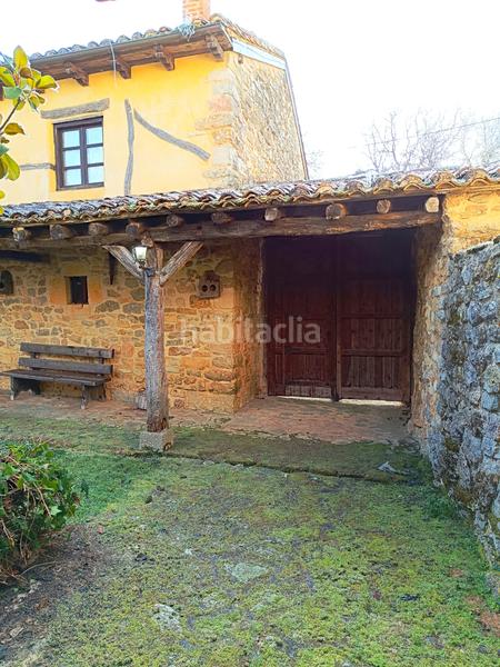 Foto c20943f3-5eb5-40d1-9f6a-969571a06e17. Casa fantástica oportunidad de adquirir una vivienda como inversión funciona como casa rural o para el disfrute propio. situada a diez en Aguilar de Campoo