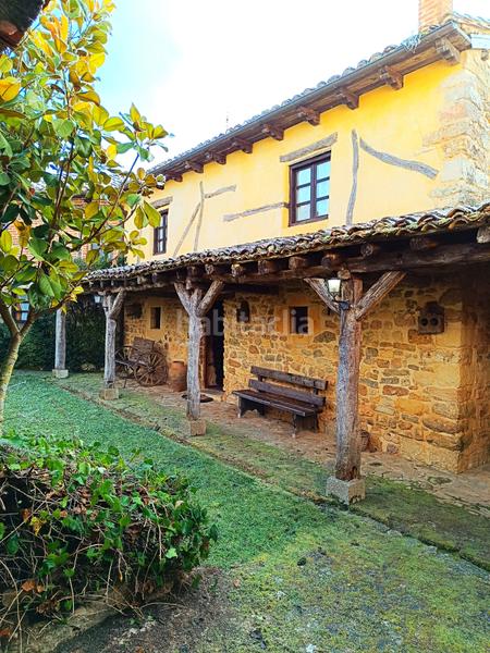 Foto c8c9ce96-0cbc-4861-9032-67b92b495278. Casa fantástica oportunidad de adquirir una vivienda como inversión funciona como casa rural o para el disfrute propio. situada a diez en Aguilar de Campoo