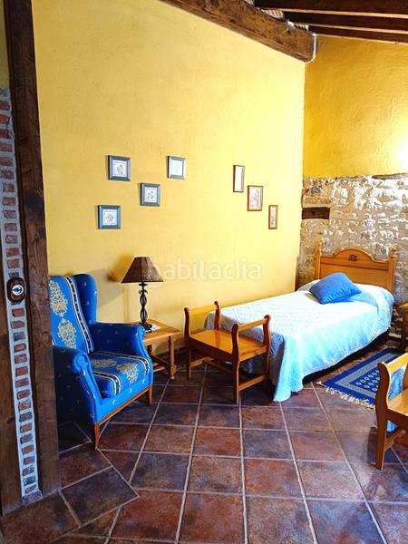 Foto d8dcaaa6-86bc-42f4-ad33-3416e3b92b39. Casa fantástica oportunidad de adquirir una vivienda como inversión funciona como casa rural o para el disfrute propio. situada a diez en Aguilar de Campoo