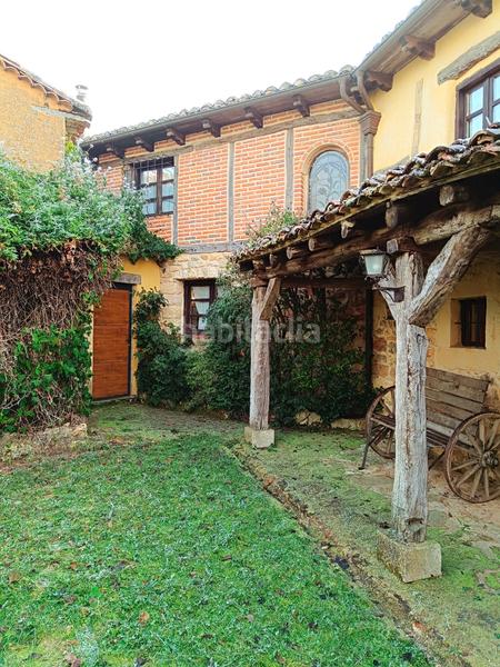 Foto ddeceec8-9d5f-4c2f-8c18-78cd5de7cb26. Casa fantástica oportunidad de adquirir una vivienda como inversión funciona como casa rural o para el disfrute propio. situada a diez en Aguilar de Campoo