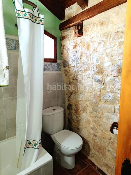 Foto f1cb40c7-3826-4a61-b483-c58896814605. Casa fantástica oportunidad de adquirir una vivienda como inversión funciona como casa rural o para el disfrute propio. situada a diez en Aguilar de Campoo