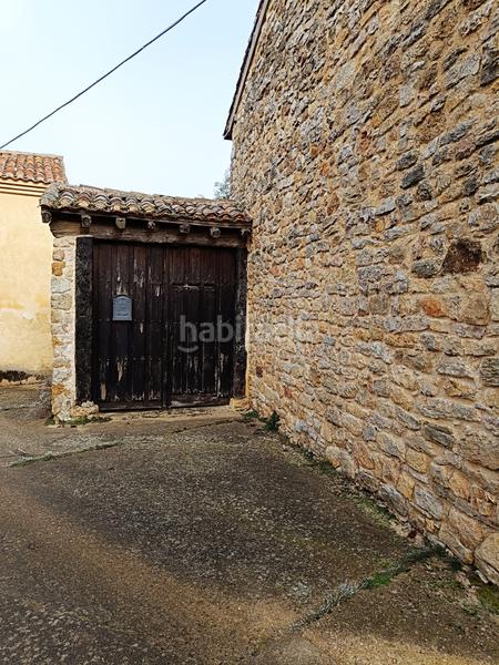 Foto fa92b49e-fc0e-4043-954f-49c6585d564e. Casa fantástica oportunidad de adquirir una vivienda como inversión funciona como casa rural o para el disfrute propio. situada a diez en Aguilar de Campoo