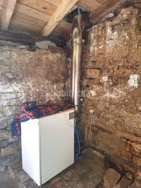 Foto e1d399d4-ef2a-4e5f-bb0b-e5e80f54274a. Casa amb calefacció a Barruelo de Santullán