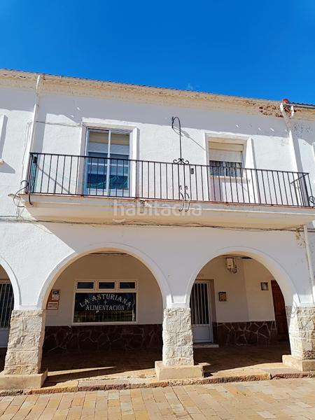Foto aeeec8f2-1d19-4b5d-8eee-8a5dd4e0bb11. Piso  con local en barruelo de santullan en Barruelo de Santullán