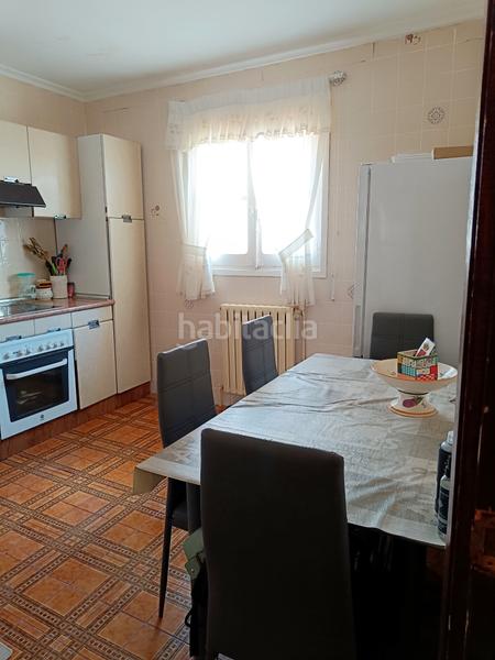 Foto d8776755-e7d0-4815-b43a-384e41baedc8. Piso  con local en barruelo de santullan en Barruelo de Santullán