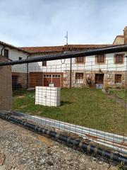 Casa  Salinas de pisuerga - cl mayor. Dos casas con finca en salinas de pisuerga