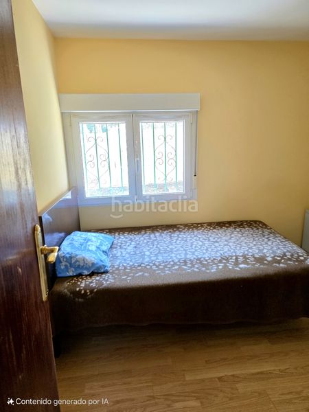 Foto 0e21deaa-49c1-4e94-b4c8-284f45d0f6f1. Casa amb aparcament a Pernía (La)