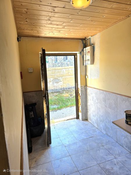 Foto a374ce79-c568-4857-aeba-36b6698f981b. Casa amb aparcament a Pernía (La)