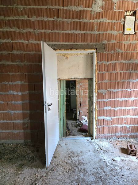 Foto a7d85f60-7b7d-42c2-a80b-25aa8fa889b9. Casa amb aparcament a Pernía (La)