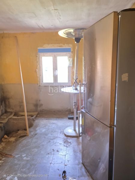 Foto e196b5da-1655-45d7-b753-50222ef23ae8. Casa amb aparcament a Pernía (La)