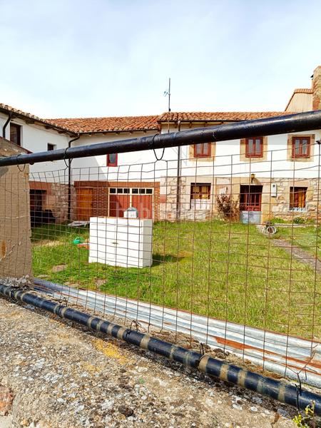Foto c725e2e1-eda0-4ee5-9e06-e38937e7595b. Casa  a reformar en Salinas de Pisuerga