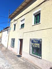 Casa  Cl buenavista. Casa en barruelo de dos plantas y buhardilla acondicionada