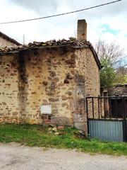Casa  Mata de hoz - barrio de arriba. Casa independiente en venta en la tranquila zona de mata de hoz.