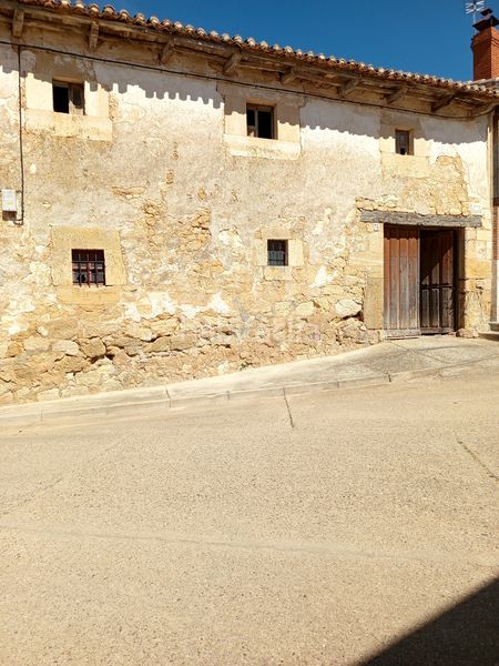 Foto 993ff3d7-23f8-4006-991b-7c3c284a0def. Casa amb aparcament a Prádanos de Ojeda