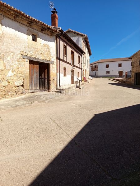 Foto d322dde9-4a6b-4021-8ccd-7e863be2ff17. Casa amb aparcament a Prádanos de Ojeda