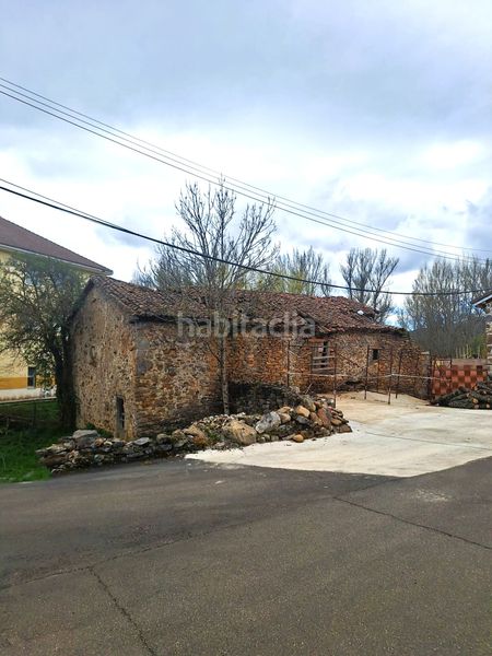 Foto 0321e2a3-43bd-4929-96d0-b4aa0481a5e8. Casa a Triollo