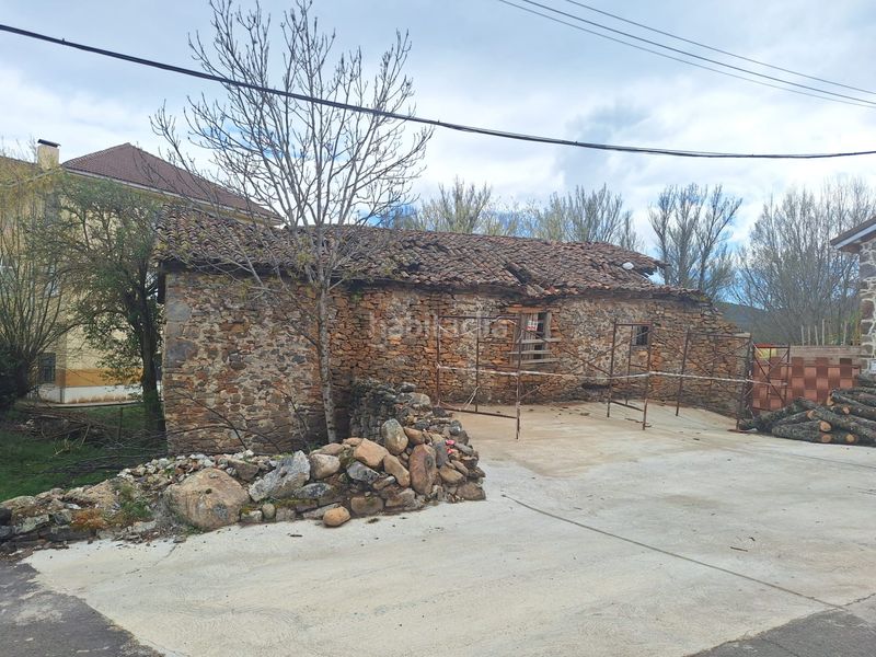 Foto 7d8a4685-83a6-4b85-a068-44716c724af8. Casa a Triollo