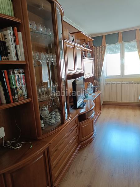 Foto 1fccdacb-de57-47c7-b99c-a7651d7a6180. Piso amplio piso luminosocon ascensor y garaje cerrado en Guardo