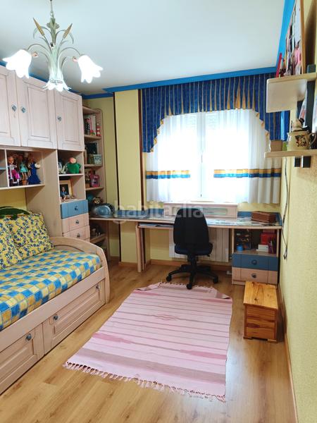 Foto 4377f923-759e-401e-93ea-249c29e8fadb. Piso amplio piso luminosocon ascensor y garaje cerrado en Guardo