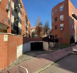 Aparcament cotxe  Calle belvís del jarama. Garaje en venta en calle belvís del jarama