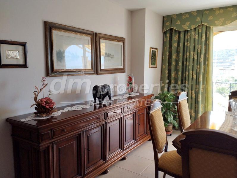 Foto 14359c3c-bc90-4e7a-8ba7-e08db3399d8c. Piccolo appartamento con piscina in Los Cristianos Arona