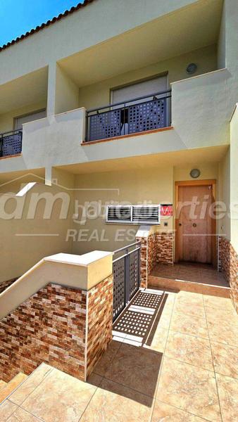 Foto b35300e2-1f38-46ea-acac-bbdda56c6271. Casa a schiera con parcheggio piscina in Playa Fañabé Alto Adeje