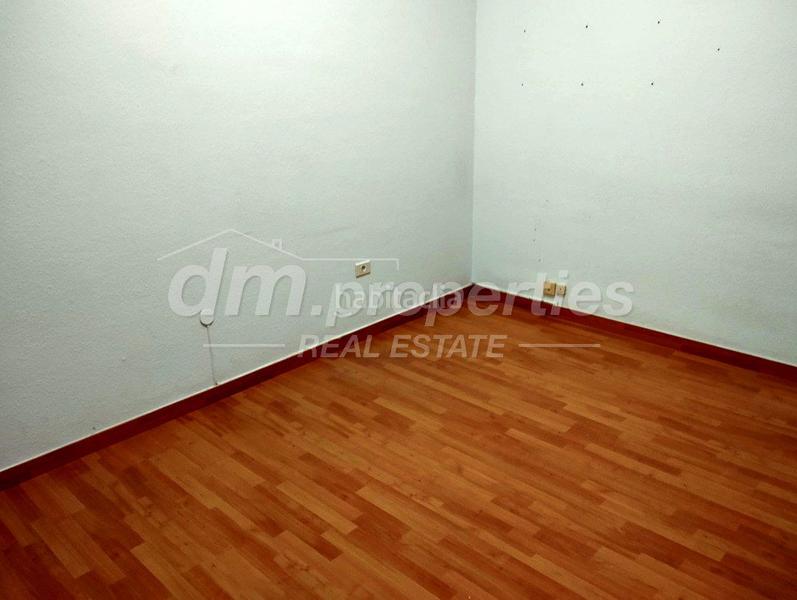 Foto 3ee57946-e92e-43aa-9db5-533217cd5851. Local comercial local com. en venta en Los Cristianos, 9 despachos. en Arona