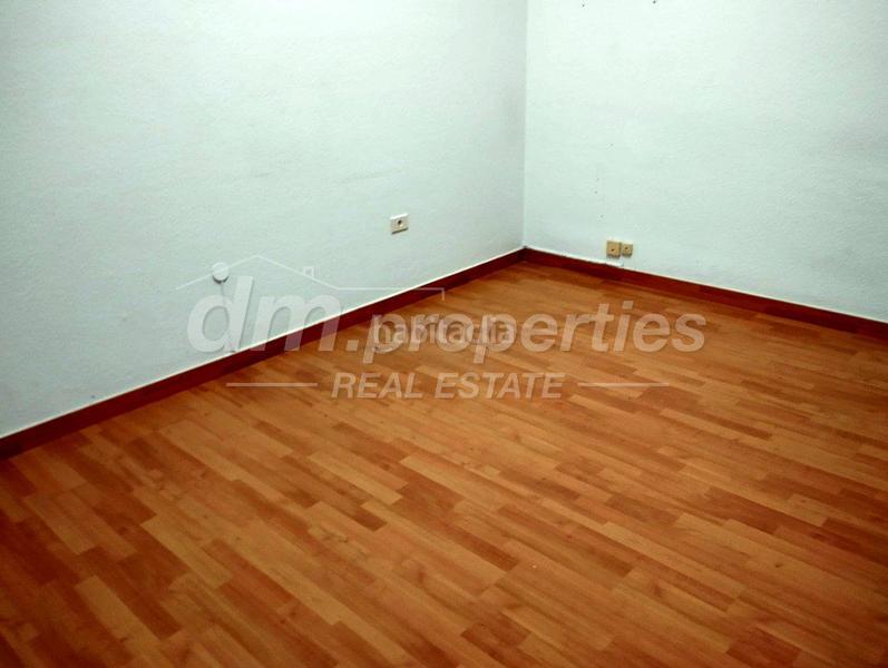 Foto 7408d895-7914-4d13-9a80-a4db8a1a0c0d. Local comercial local com. en venta en Los Cristianos, 9 despachos. en Arona