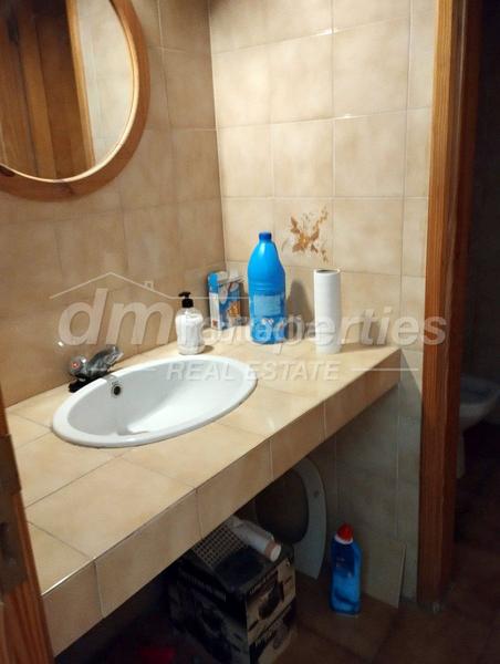 Foto 8b64ee70-5dce-4125-aa81-020de6abed75. Local comercial local com. en venta en Los Cristianos, 9 despachos. en Arona