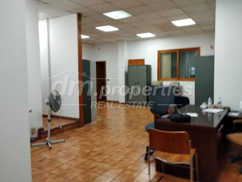 Foto d17fa69f-20dd-4a4f-a8f1-128722518f47. Local comercial local com. en venta en Los Cristianos, 9 despachos. en Arona