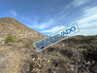 Terrain résidentiel à Buzanada. Terreno rústico en venta en el cho.