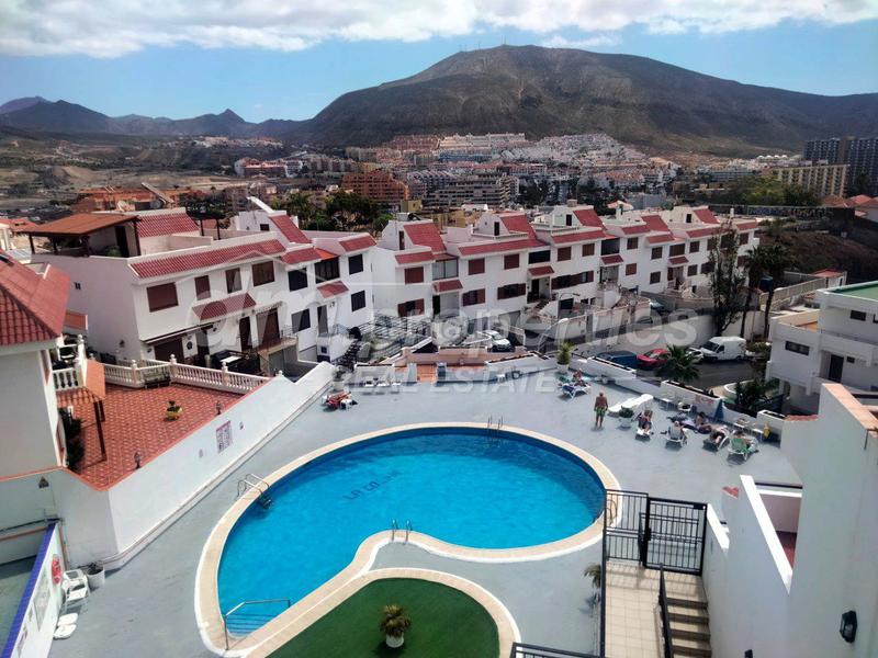 Foto 5507faeb-8540-4b03-9c97-361dd185c0d4. Apartamento  en venta en Los Cristianos, 3 dormitorios. en Arona