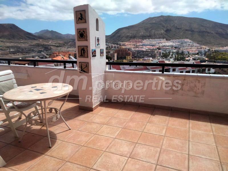Foto a5f85102-a387-446b-9b91-fb886b82bb82. Apartamento  en venta en Los Cristianos, 3 dormitorios. en Arona