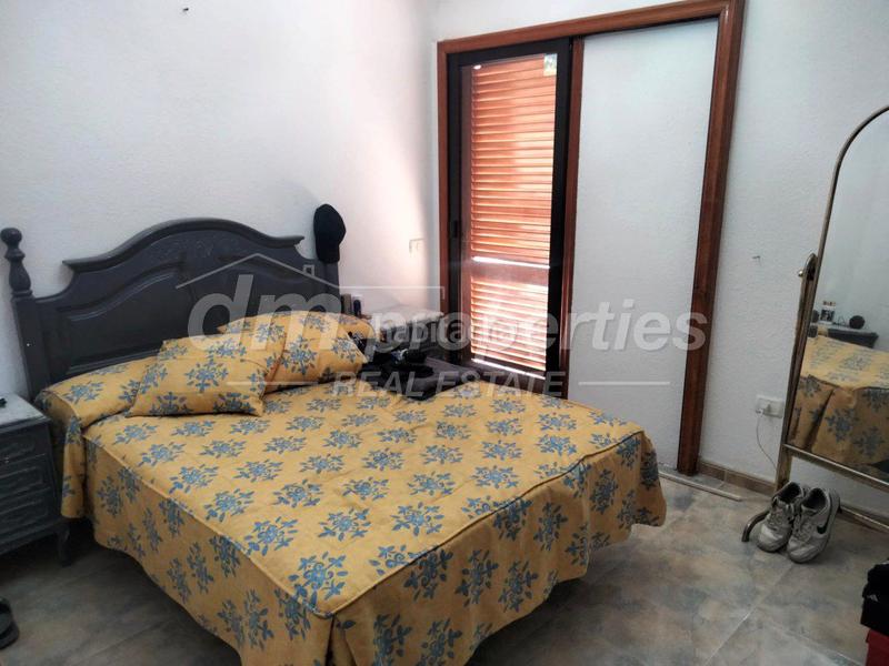 Foto b29a3683-eff4-44af-abe8-ec290743e95a. Apartamento  en venta en Los Cristianos, 3 dormitorios. en Arona