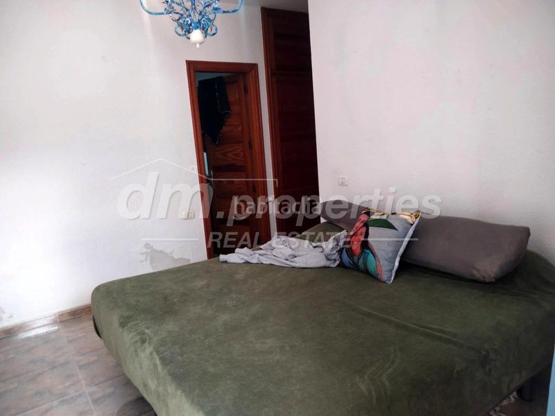 Foto ee2ea582-9f1d-4f8e-bfcb-6e5562b5f510. Apartamento  en venta en Los Cristianos, 3 dormitorios. en Arona