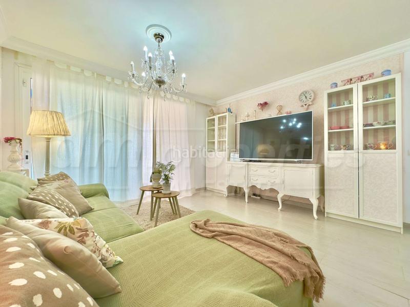 Foto 2b5b11f4-ae76-4c3e-a7bf-14fece6d86b8. Apartament amb aparcament piscina a Torviscas Centro y Alto Adeje